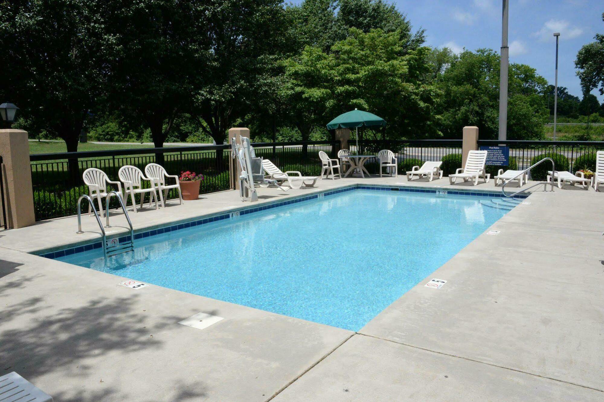 Hampton Inn Abingdon Εξωτερικό φωτογραφία