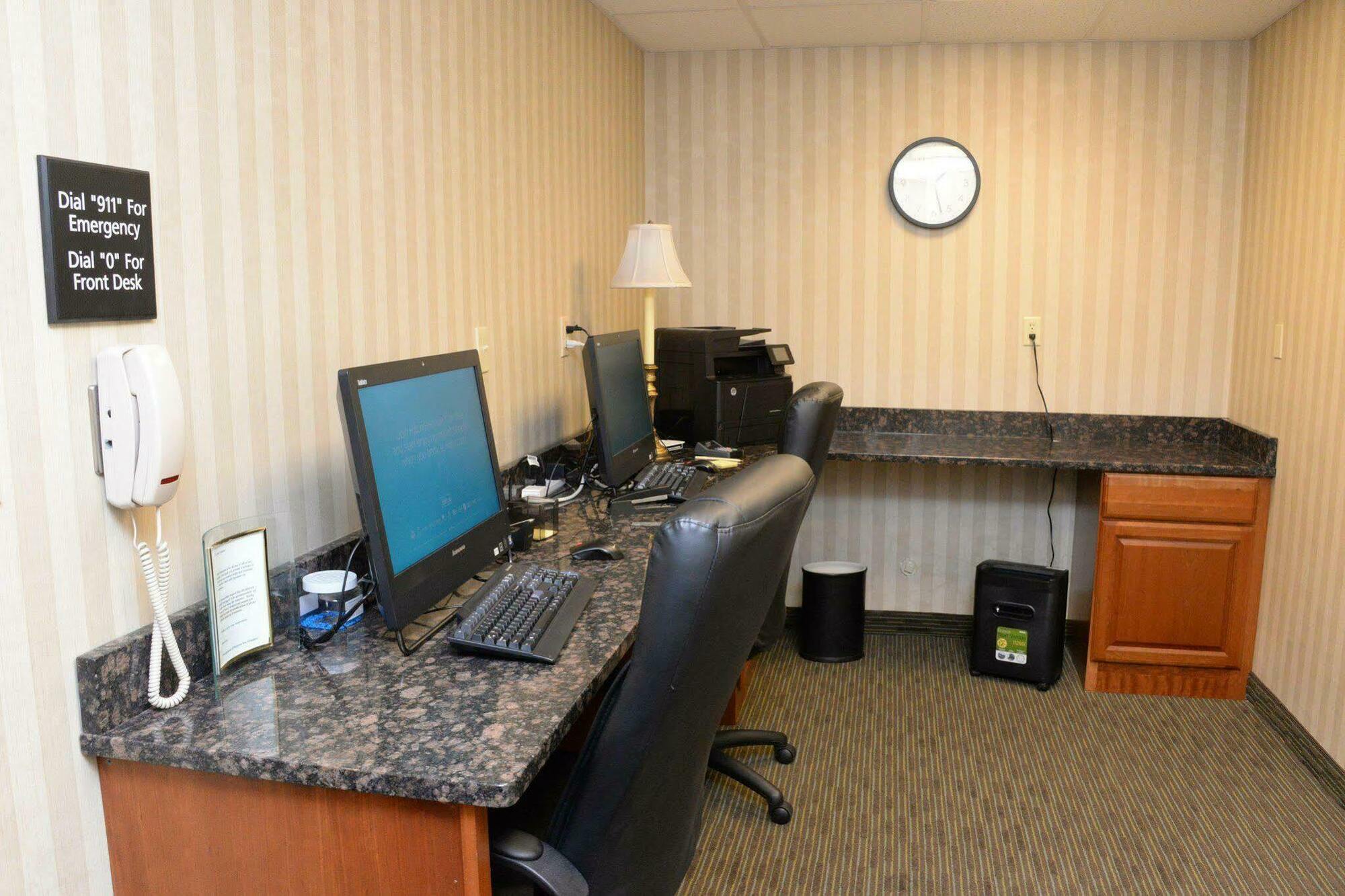 Hampton Inn Abingdon Εξωτερικό φωτογραφία